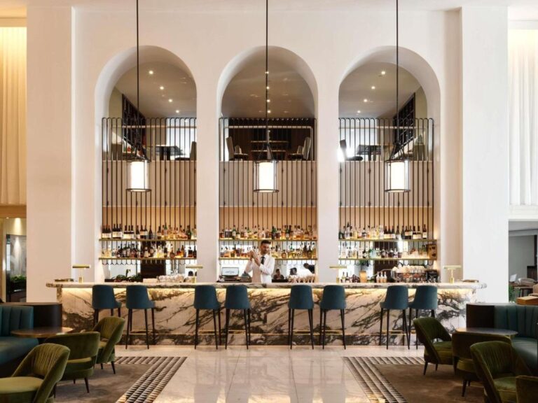 Interior of the Swissôtel Sydney, hotel option for the Sydney Marathon