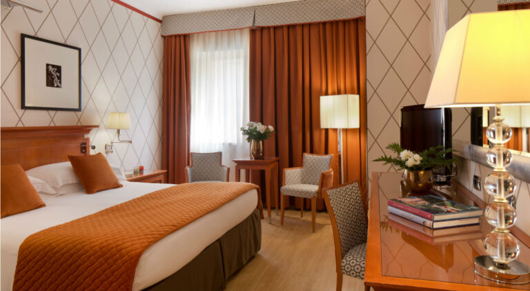 Bedroom of the Starhotels Metropole, hotel for the Rome Marathon 2025