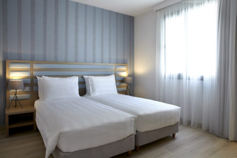 Twin Room at the Athens Tiare Hotel, hotel option for the Athens Marathon 2025