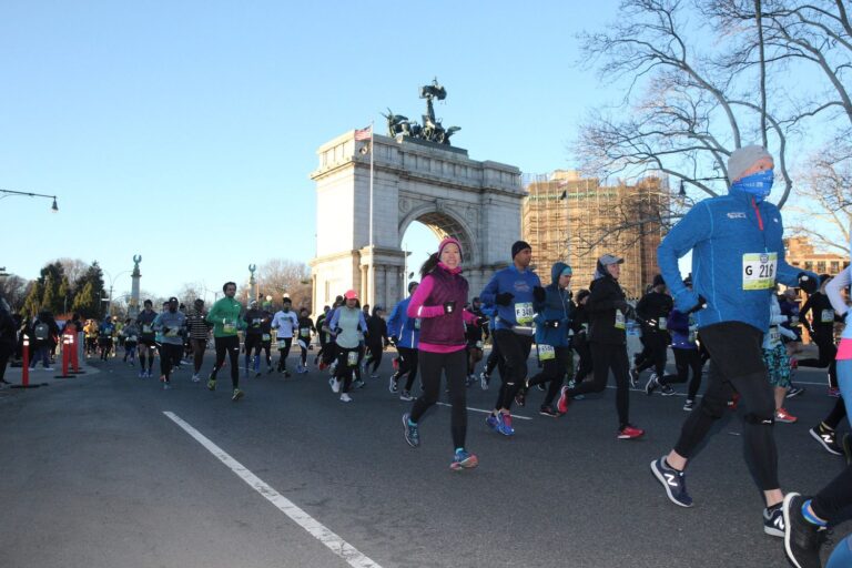 Picture of runners taking part in the New York Half Marathon