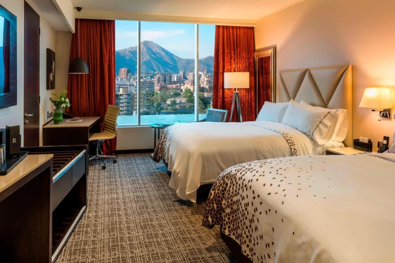 Bedroom at the Renaissance Santiago Hotel, hotel option for the Patagonia Marathon 2024