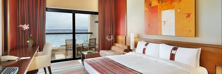 Double Room at the Holiday Inn Dead Sea, hotel option at the Petra Desert Marathon 2024