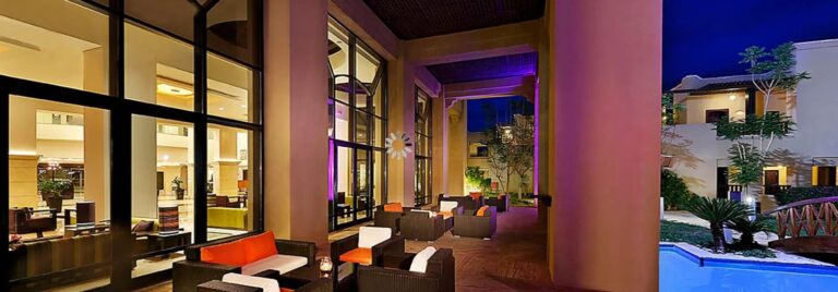 Outdoor terrace at the Holiday Inn Dead Sea, hotel option at the Petra Desert Marathon 2024