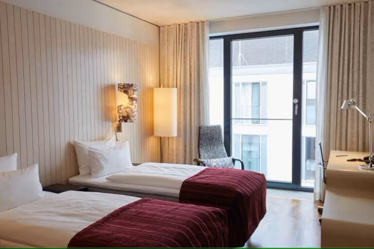 Twin room at the Scandic Berlin Potsdamer Platz