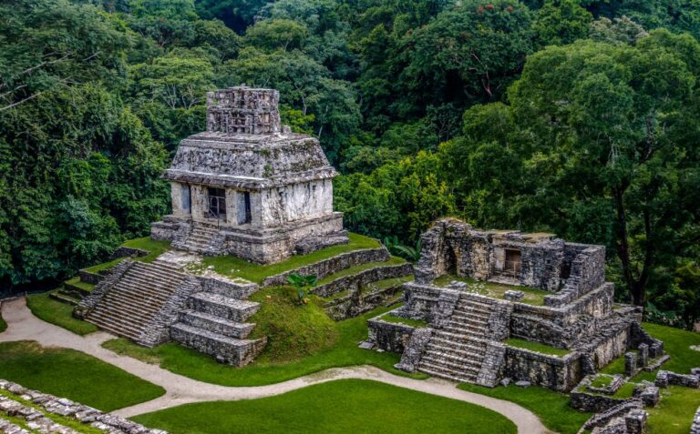 Temples visible during the Lost City Marathon 2025