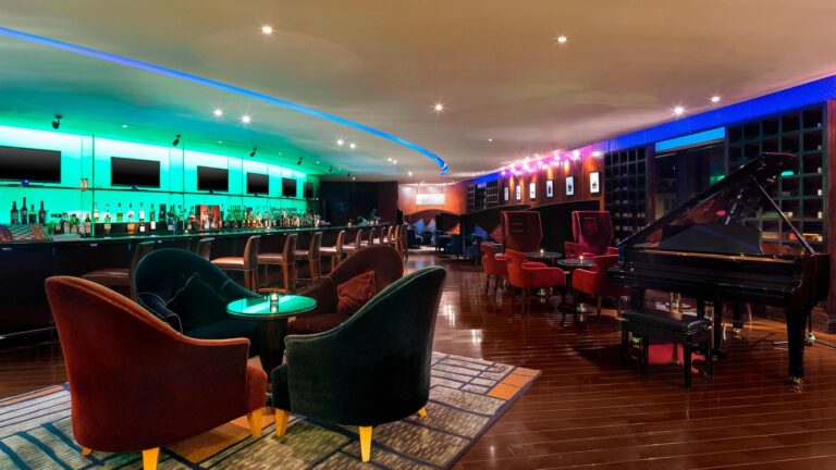 Bar area at the Westin Bund Center, hotel option for the Shanghai Marathon 2024