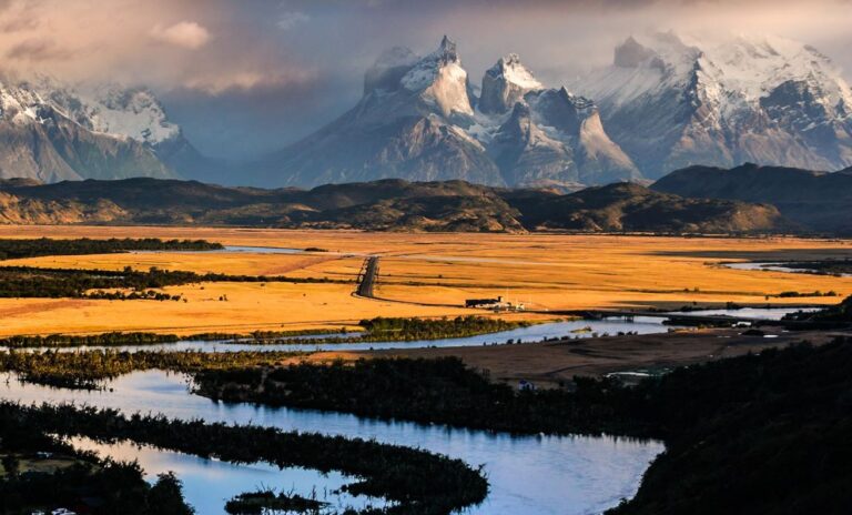 Beautiful vista of the Patagonian mountains during the Patagonia Marathon 2025