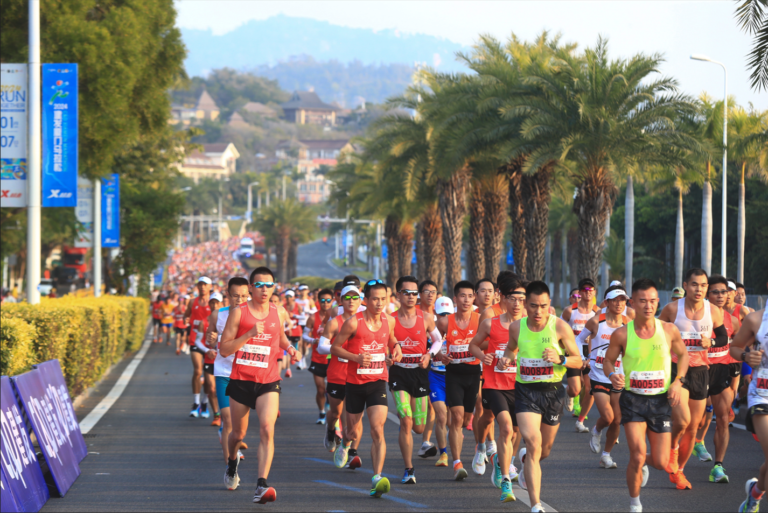 Runners taking part in the Xiamen Marathon 2025